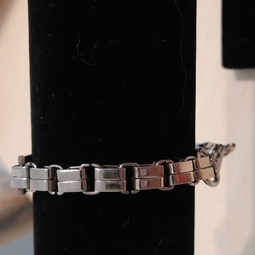 Bracelet - Picture 2 of 4